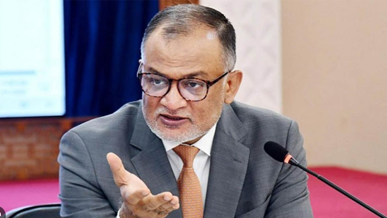 সোহান হত্যার মামলা থেকে অব্যাহতি পেলেন বাণিজ্য উপদেষ্টা