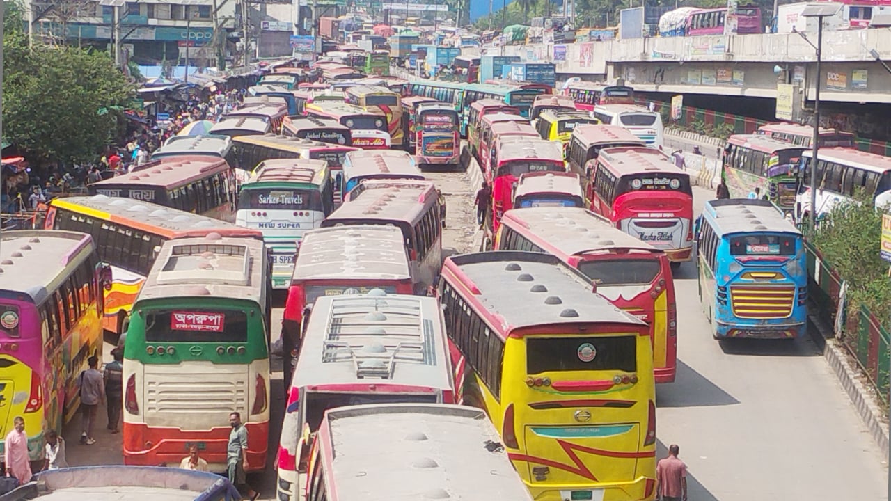 কালিয়াকৈরে পরিবহনে চাঁদাবাজি, জানেনা নেতৃবৃন্দ