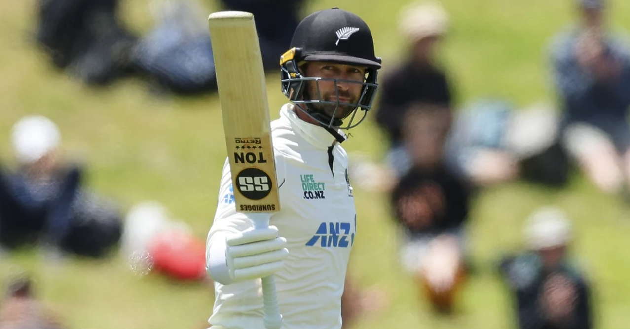 কনওয়ে-হের ব্যাটে এগিয়ে নিউজিল্যান্ড