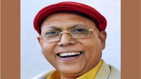 বাসস পরিচালনা বোর্ডের নতুন চেয়ারম্যান কবি আবদুল হাই শিকদার