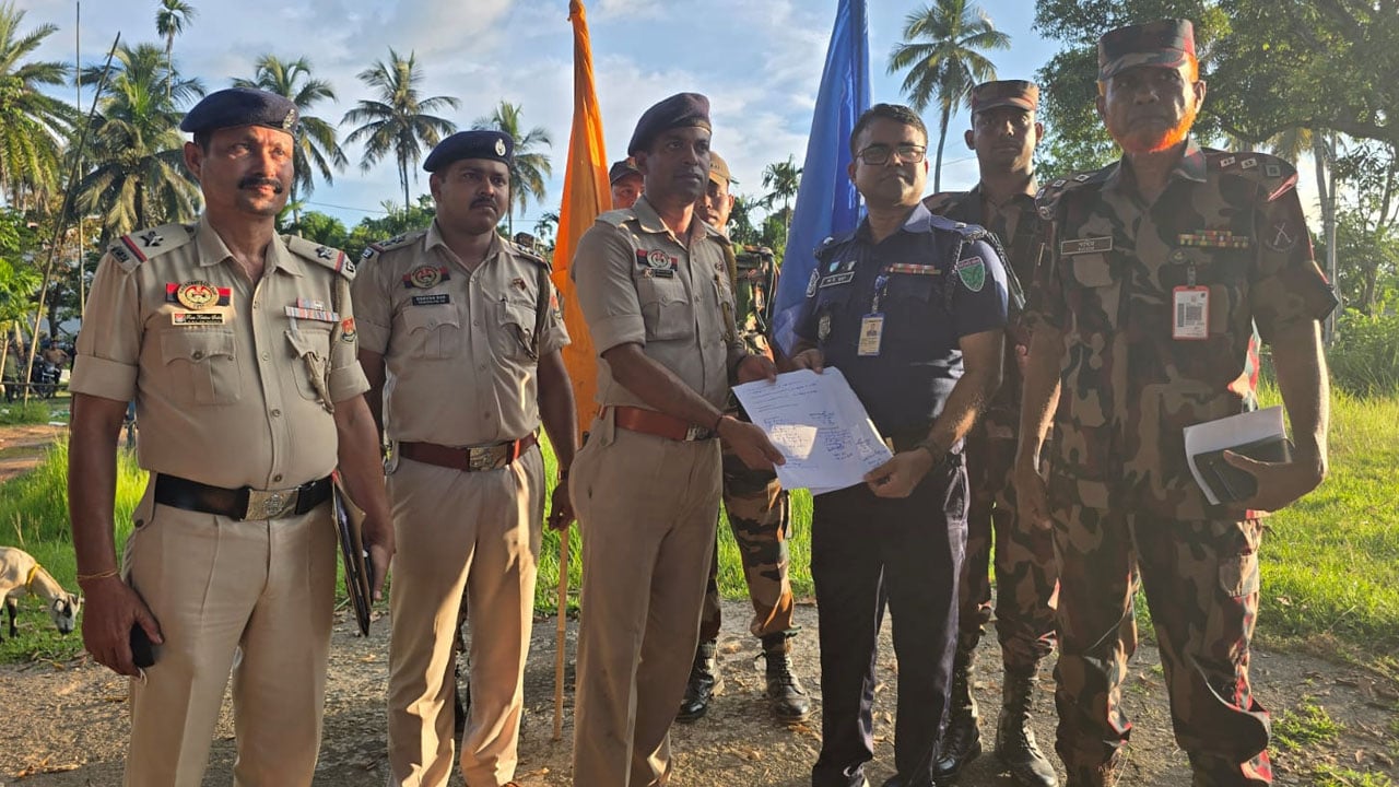 গুলি করে হত্যার ৩৬ ঘণ্টা পর বাংলাদেশি যুবকের লাশ হস্তান্তর বিএসএফের