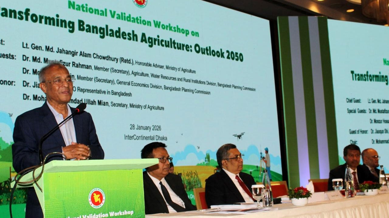 কৃষকদের প্রণোদনা ও ঋণের ক্ষেত্রে বাধা আসে: কৃষি উপদেষ্টা