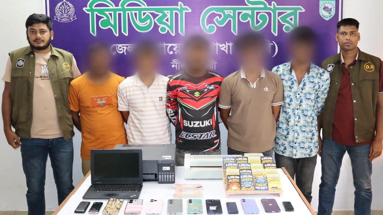 কানাডিয়ান জাল ডলারসহ ৫ ভিসা প্রতারক গ্রেপ্তার