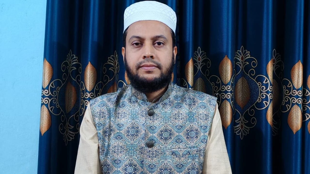 গালর্স কলেজে শিক্ষকতা করায় পদ হারালেন কুষ্টিয়া জেলা জামায়াতের সেক্রেটারি