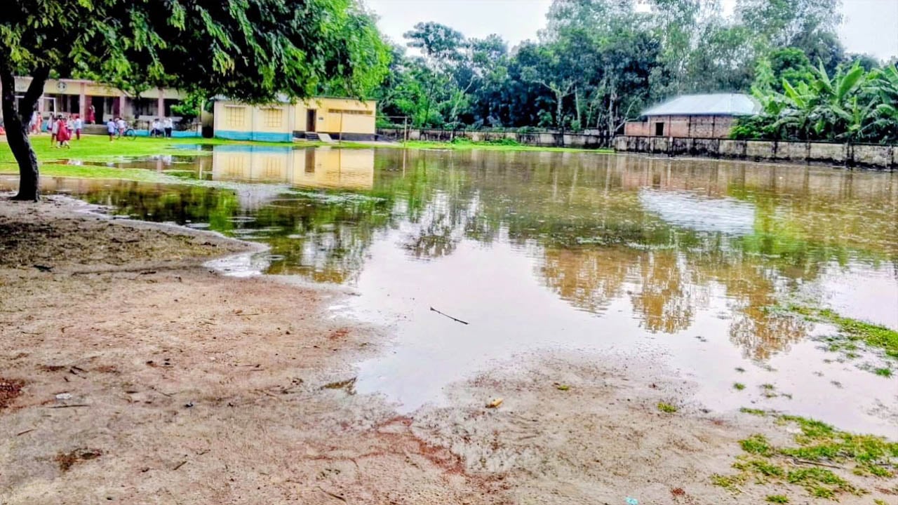 ২ লাখ টাকার মাঠ ভরাট প্রকল্পে অনিয়মের অভিযোগ, তদন্তে উপজেলা প্রশাসন