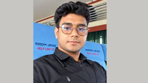 মধ্যরাতে বিশ্ববিদ্যালয় শিক্ষার্থীকে মারধর, হাসপাতালে মৃত্যু