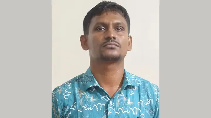 কুয়াকাটায় ঘুস নেওয়ার অভিযোগে শ্রম পরিদর্শক আটক, উদ্ধার ৩৭ হাজার টাকা