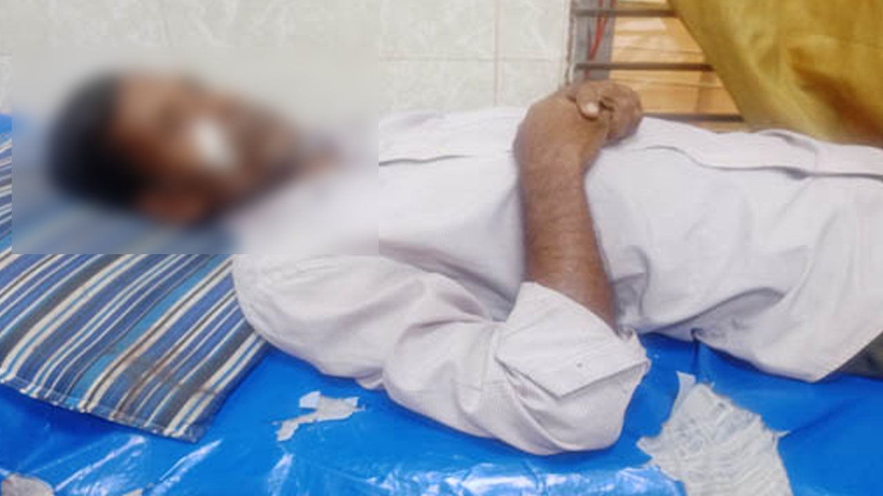 চা দিতে দেরি করায় দপ্তরিকে কাপ-পিরিচ ছুড়ে মারলেন শিক্ষক