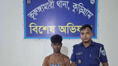 ভূরুঙ্গামারীতে ইয়াবাসহ দুই মাদককারবারি আটক