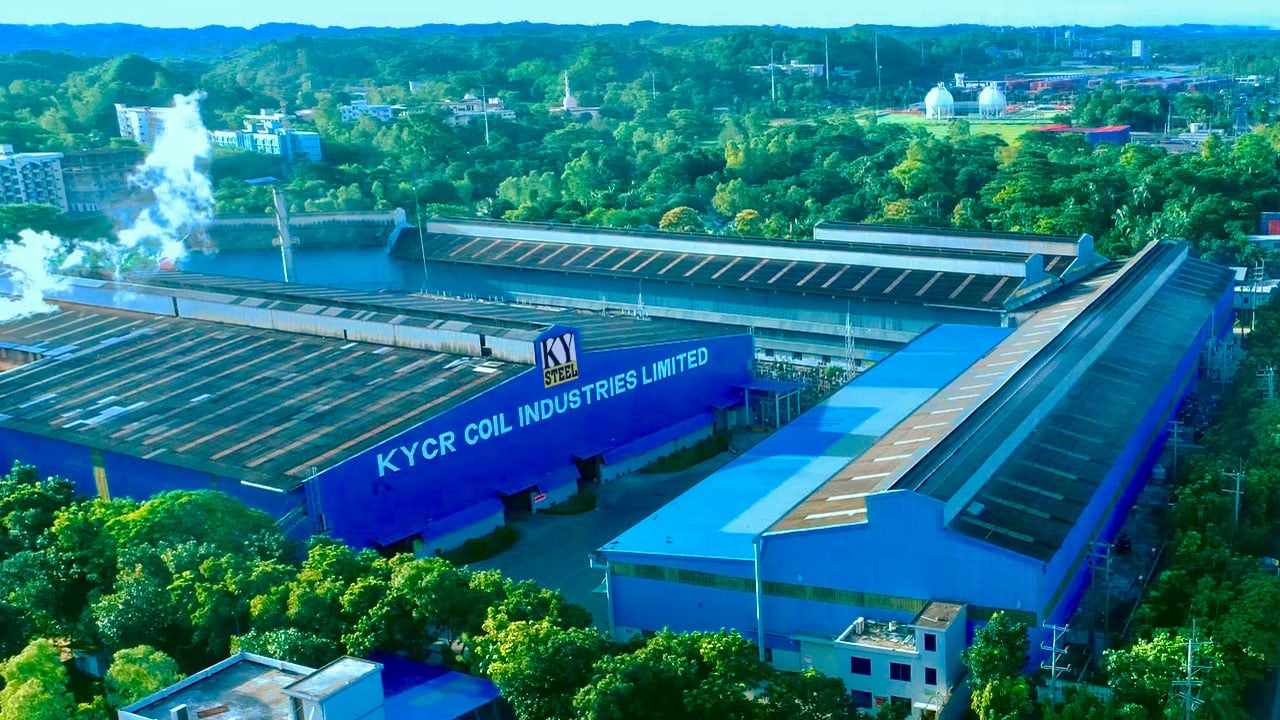 শিল্পপ্রতিষ্ঠানের পাশাপাশি সামাজিকতায়ও সক্রিয় ‘কে ওয়াই’ স্টিল