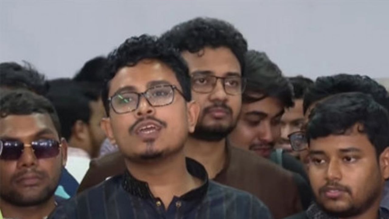 নারী শিক্ষার্থীদের জন্য আবাসনের অঙ্গীকার কায়েমের