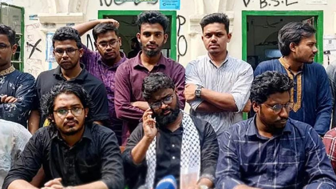 কুয়েট ভিসির পদত্যাগের দাবিতে ২৪ ঘণ্টার আলটিমেটাম