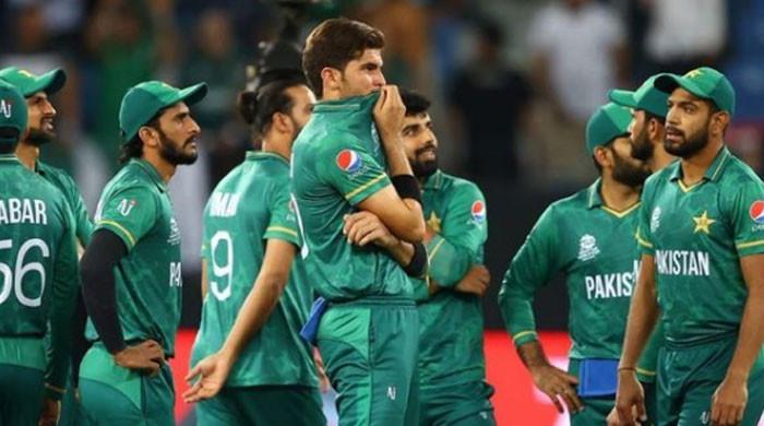বাবর-শাহিনদের ব্যর্থতার পুরস্কার কোটি টাকা