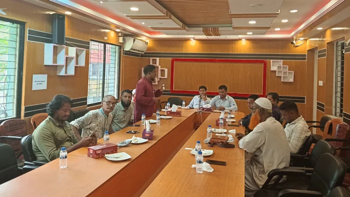 লাখাইয়ে বিদায়ী ও নতুন ইউএনওর সঙ্গে সাংবাদিকদের মতবিনিময়