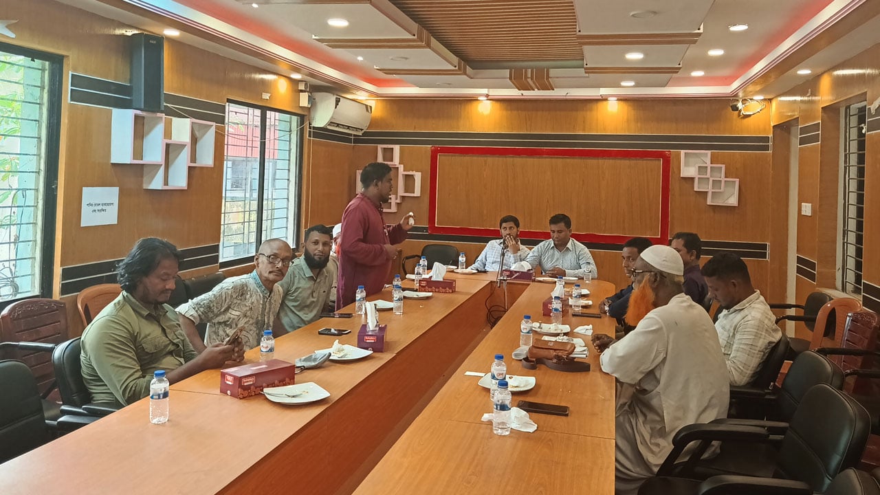 লাখাইয়ে বিদায়ী ও নতুন ইউএনওর সঙ্গে সাংবাদিকদের মতবিনিময়