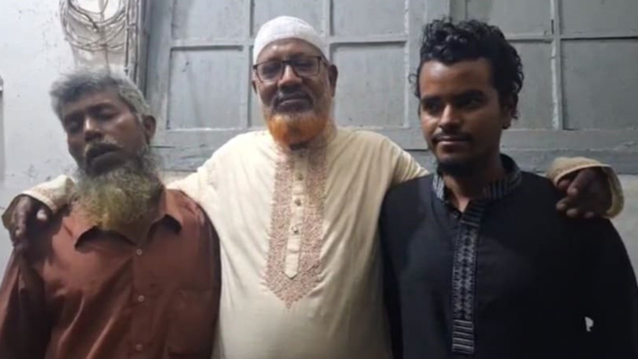 রোজাহীনদের কান ধরিয়ে ওঠবস, ক্ষমা চাইলেন সেই বণিক নেতা