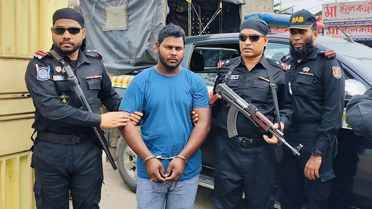 লক্ষ্মীপুরে যুবদল নেতা হত্যার প্রধান আসামি গ্রেপ্তার