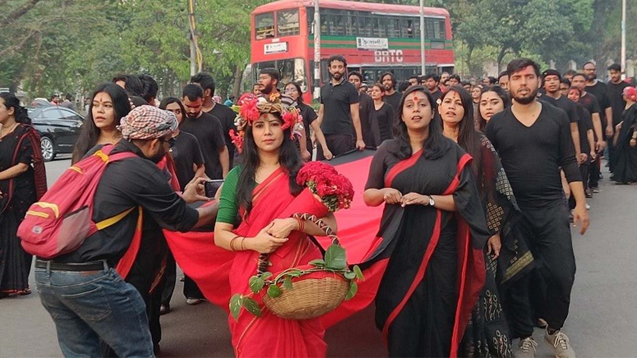 ২৫ মার্চ ১৯৭১ থেকে জুলাই ২০২৪ স্মরণে প্রাচ্যনাটের ‘লালযাত্রা’