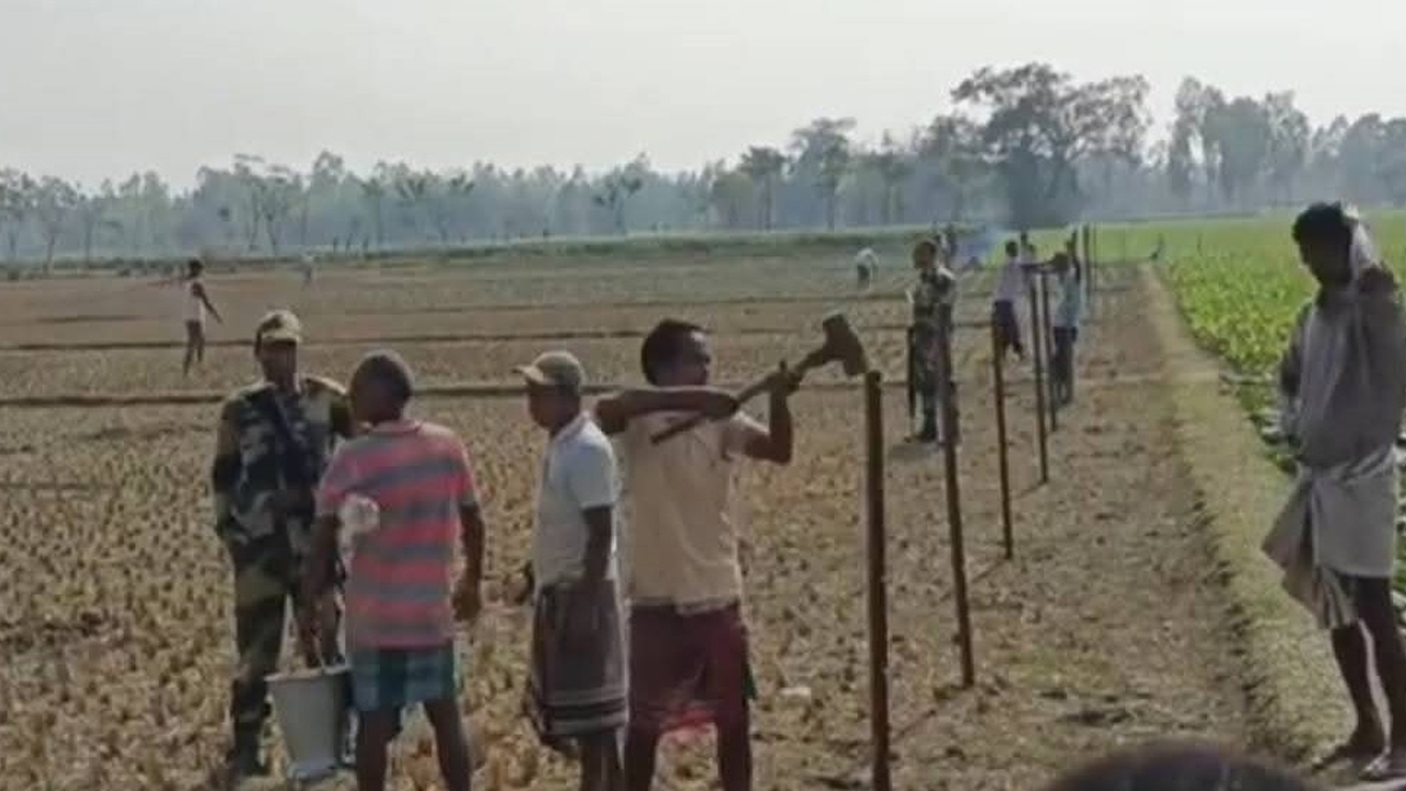 দহগ্রাম সীমান্তের কাঁটাতারের বেড়া এখনও সরায়নি বিএসএফ