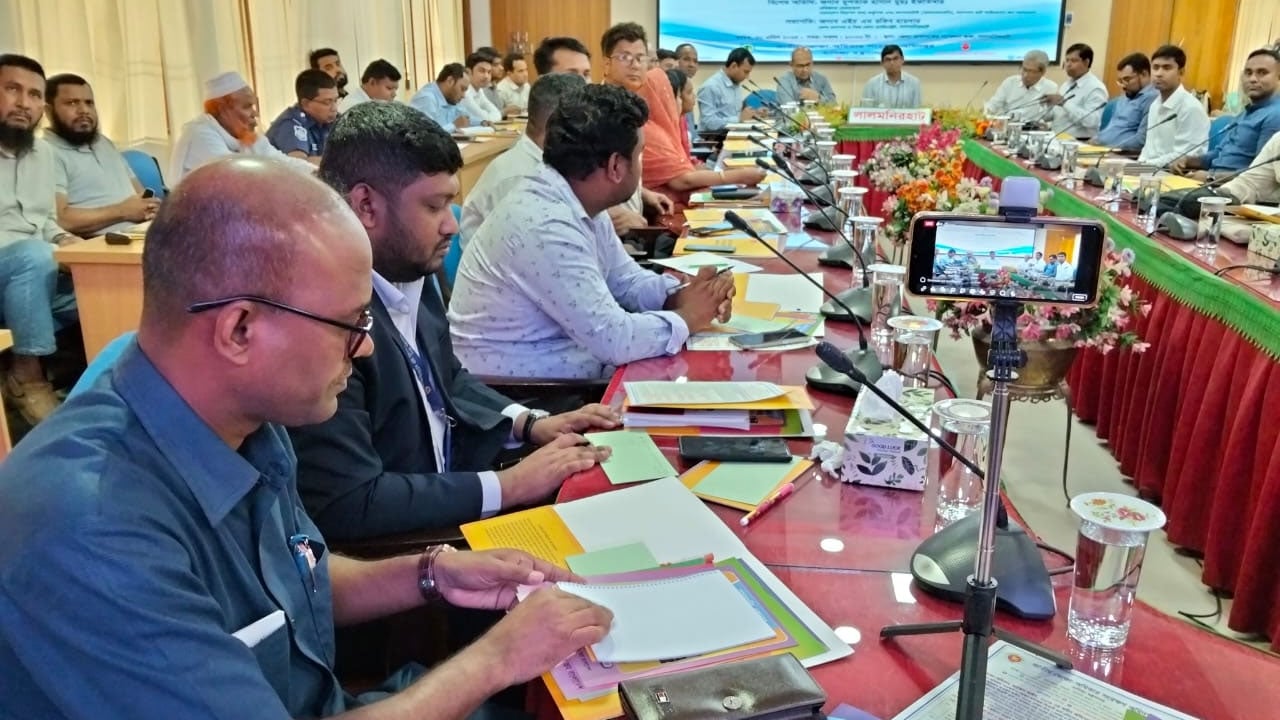 লালমনিরহাটে ভোজ্যতেল ক্রয়-বিক্রয়ে অনিরাপদ ড্রাম ব্যবহার বন্ধে কর্মশালা