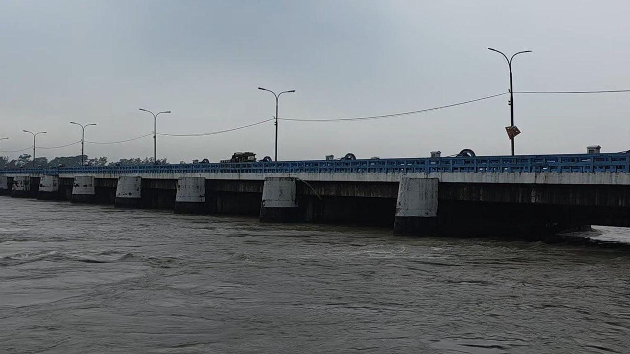 তিস্তার পানি বিপৎসীমার ওপরে