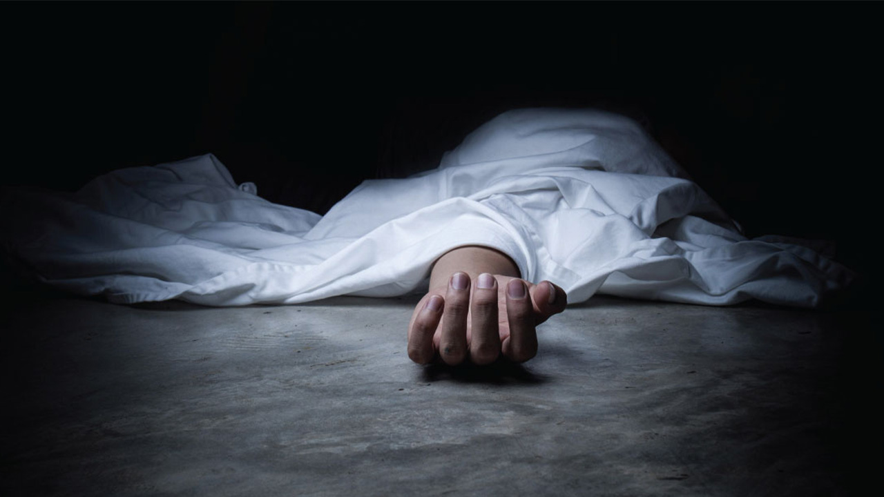 বনানীতে সাবেক ব্যাংকারের ঝুলন্ত লাশ উদ্ধার