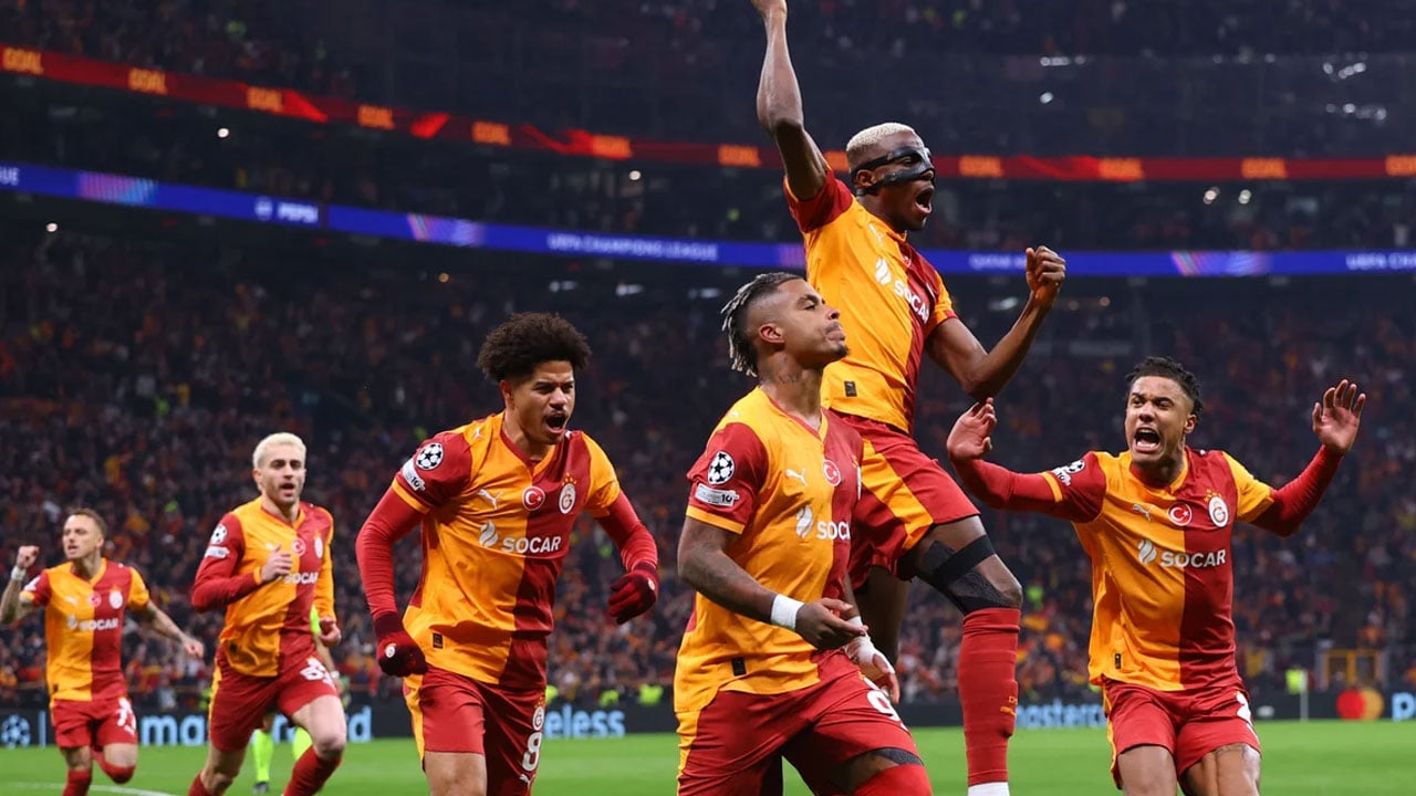 স্লটের শততম ম্যাচে হারের তিক্ত স্বাদ পেল লিভারপুল