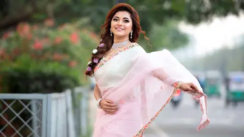 রিয়েলিটি শো-এর চ্যাম্পিয়ন লিজা আবারো বিচারক 