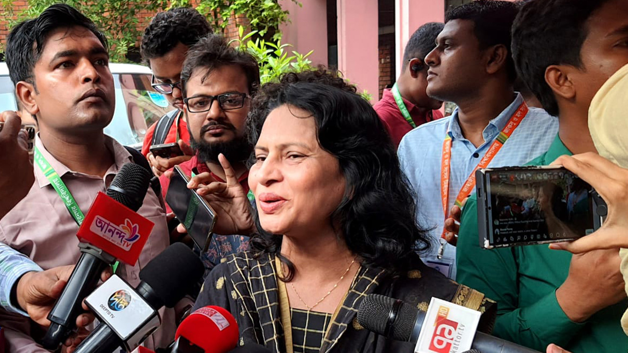 নির্বাচনি কার্যক্রম থেকে সরে দাঁড়ালেন বিএনপিপন্থি শিক্ষকরা