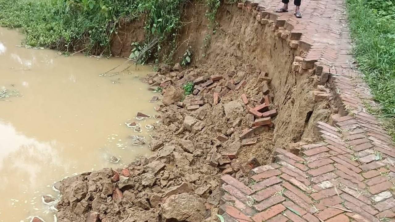 বন্যার পানি নামতেই সামনে এলো ভয়াবহ ক্ষয়ক্ষতির চিত্র