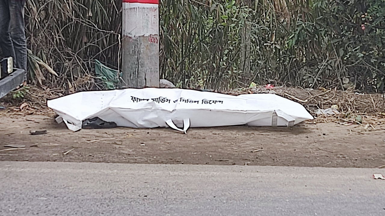লোহাগাড়ায় সড়ক দুর্ঘটনায় দুই মোটরসাইকেল আরোহী নিহত 