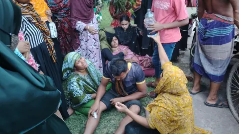 লোহাগড়ায় দুই দিনের ব্যবধানে আবারো স্বেচ্ছাসেবক দল নেতাকে কুপিয়ে হত্যা