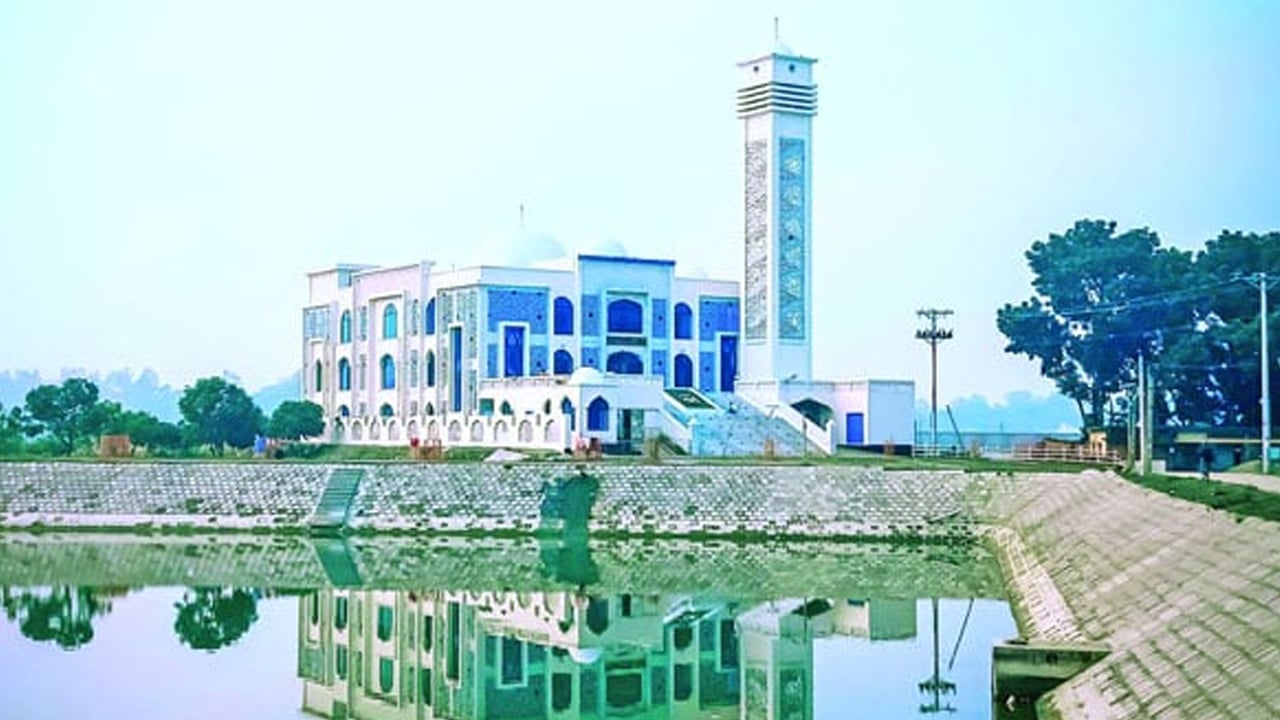 মাদারগঞ্জ মডেল মসজিদে ৩৫ মাসের বিদ্যুৎ বিল বকেয়া ছয় লাখ টাকা