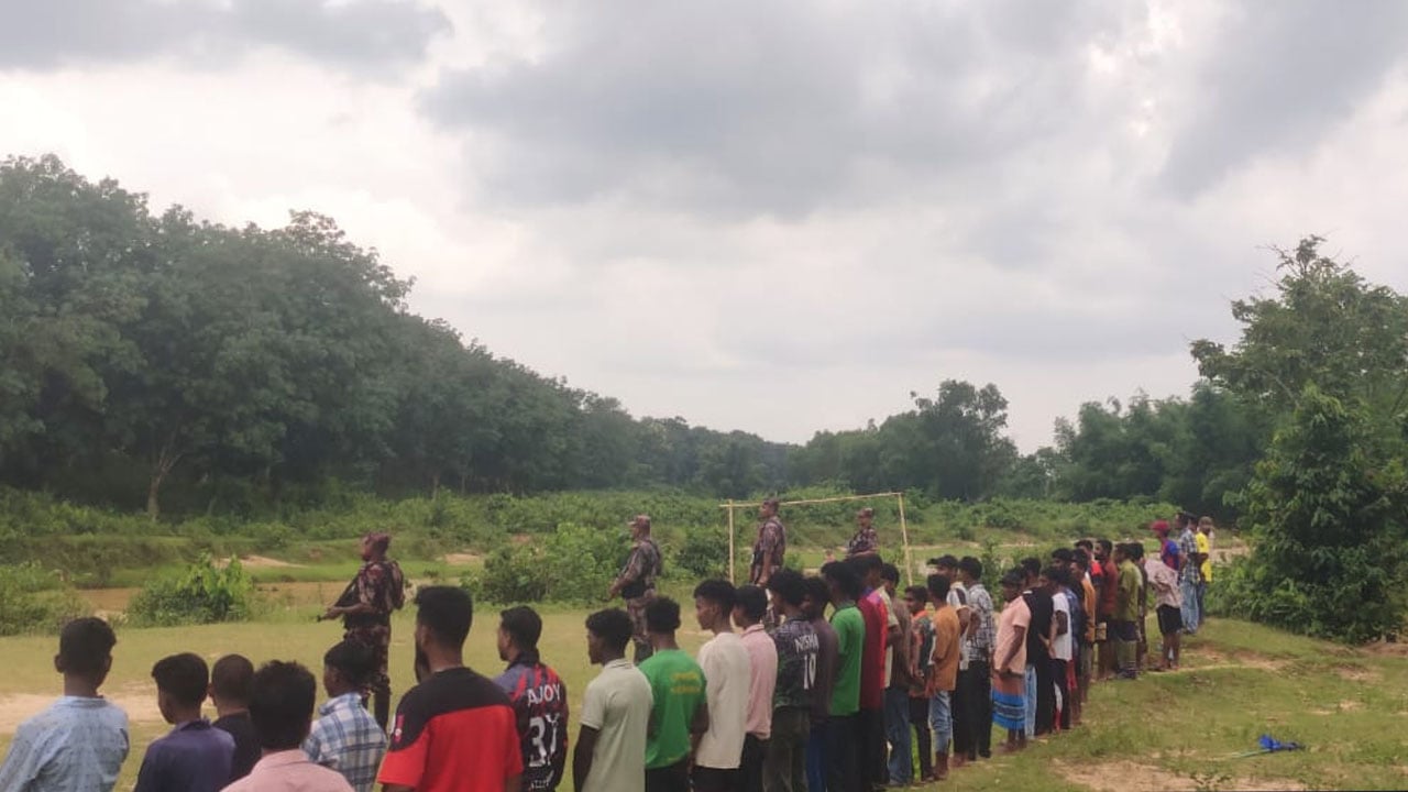 মাধবপুর সীমান্তে বিএসএফের পুশইন চেষ্টা ঠেকাল বিজিবি