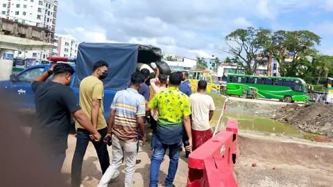মাধবপুরে আবাসিক হোটেলে অভিযান, ম্যানেজারসহ গ্রেপ্তার ১০