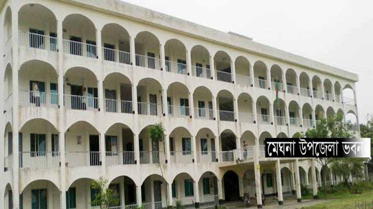 আ.লীগ-যুবলীগ নেতাসহ চা-চক্রে উপ-প্রকৌশলী, বিএনপির প্রতিবাদ