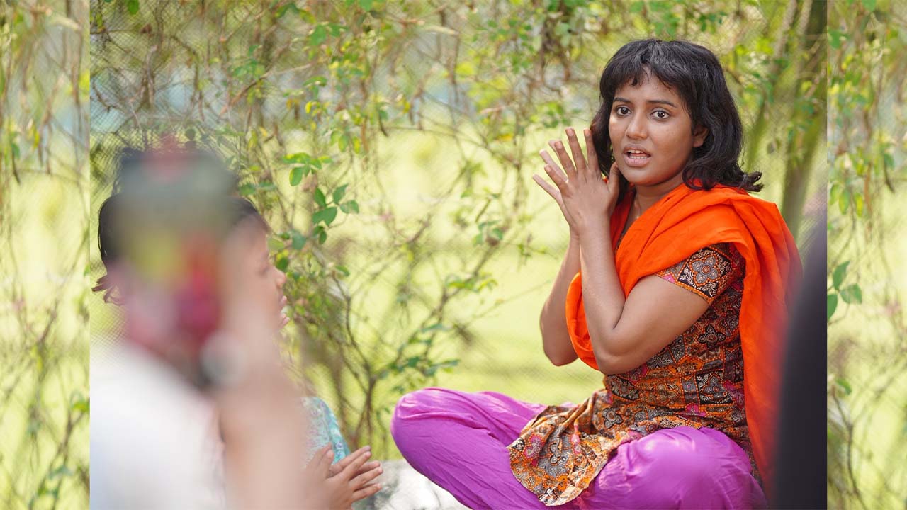 চমকে দিলেন সামিরা খান মাহি