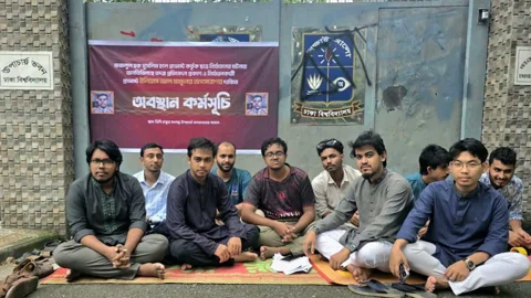 নির্যাতনের অভিযোগে অভিযুক্ত প্রভোস্ট বহাল, শিক্ষার্থীদের অবস্থান কর্মসূচি