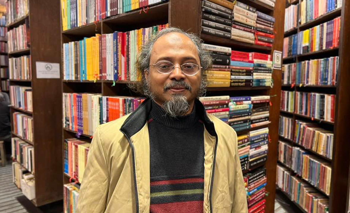 বইমেলা বর্তমান অর্থনৈতিক পরিস্থিতির বাইরে না