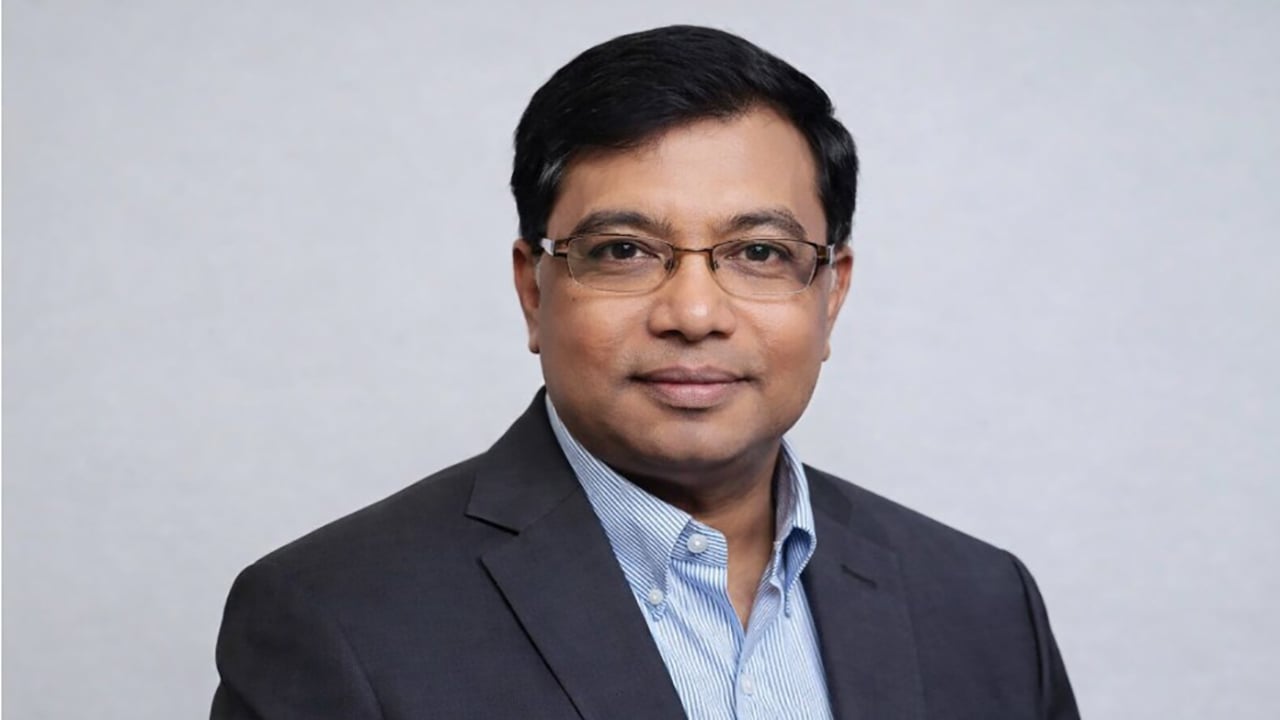 ইউজিসির নতুন চেয়ারম্যান ড. মামুন আহমেদের যোগদান