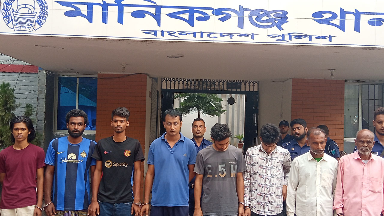 ছাত্রলীগ নেতার ‘মিশন কমপ্লিট’ লিখে স্ট্যাটাস, আটক ৬