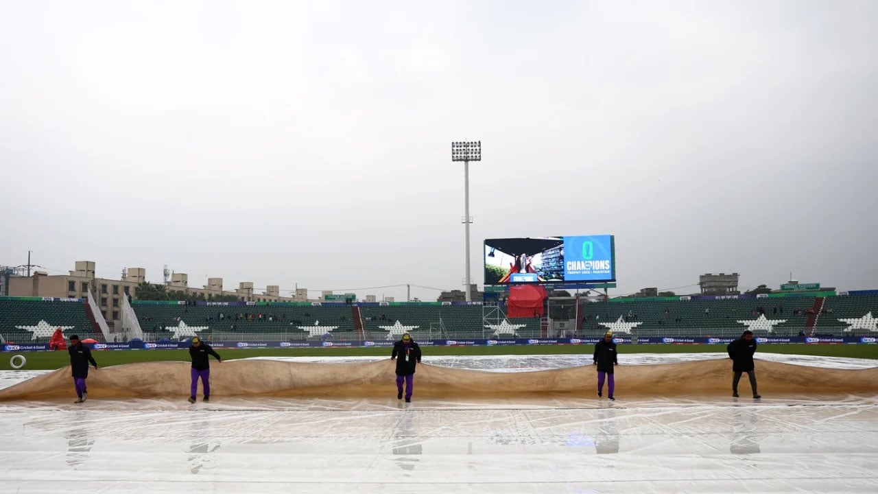 বৃষ্টিতে পরিত্যক্ত বাংলাদেশ-পাকিস্তান ম্যাচ