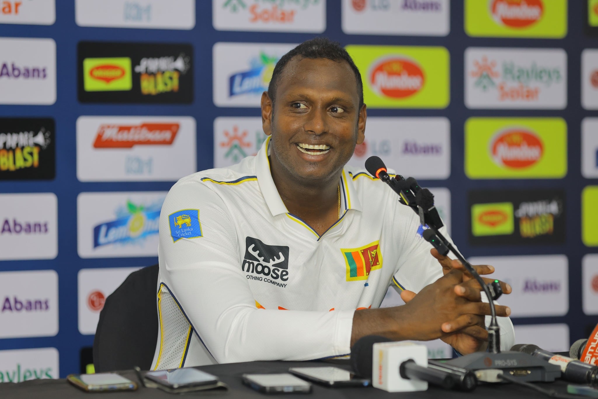 ক্ষোভ পুষে রাখেননি ম্যাথিউস
