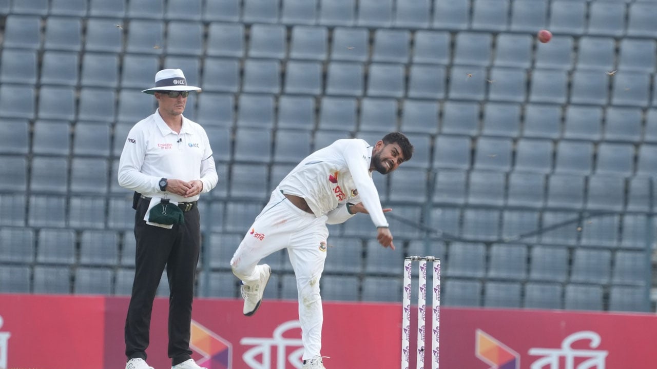 জিম্বাবুয়ের জন্য ৩০০ রানই অনেক কঠিন হবে: মিরাজ