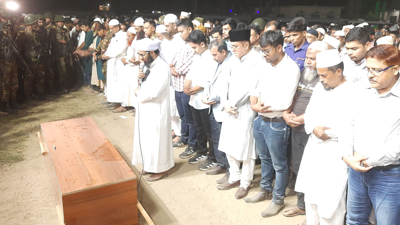 মাগুরায় শিশু আছিয়ার জানাজা অনুষ্ঠিত