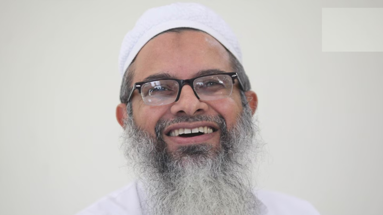 বাংলাদেশে ইতিকাফ করবেন মাওলানা মাহমুদ মাদানী