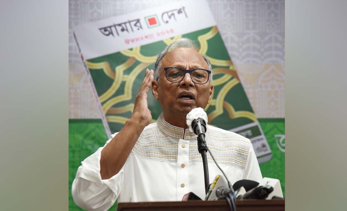 জনগণ-সেনাবাহিনীর ঐক্য জরুরি: মাহমুদুর রহমান