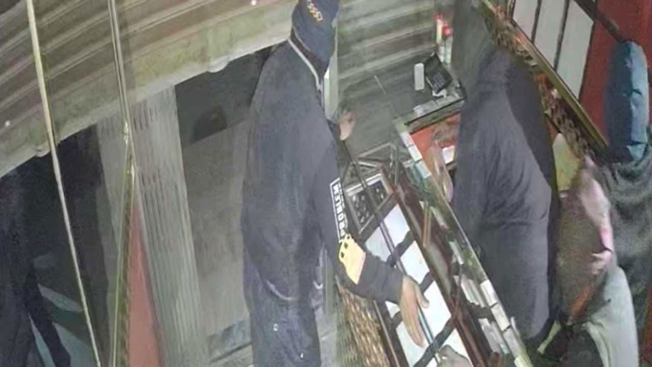 মোহাম্মদপুরে ৭০ ভরি স্বর্ণ ও ৬০০ ভরি রুপা চুরি