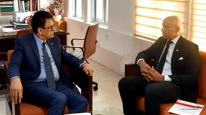 বাংলাদেশের শিক্ষা ও দক্ষ মানবসম্পদ উন্নয়নে আগ্রহী কানাডা