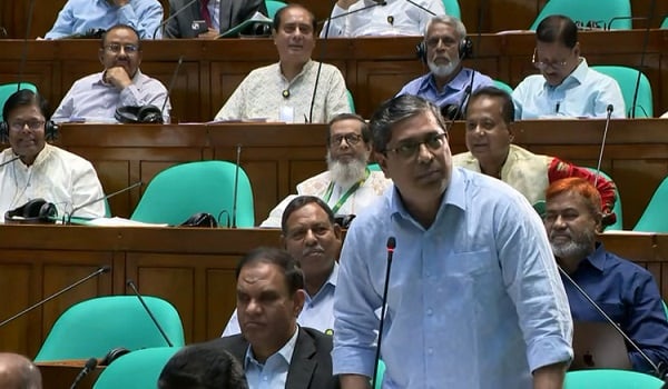 দুই ছেলের নামে ইউনিয়নের নাম, সংসদে অভিযোগের যে ব্যাখ্যা দিলেন প্রতিমন্ত্রী